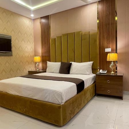 Hotel Croydon International Равалпинди Экстерьер фото