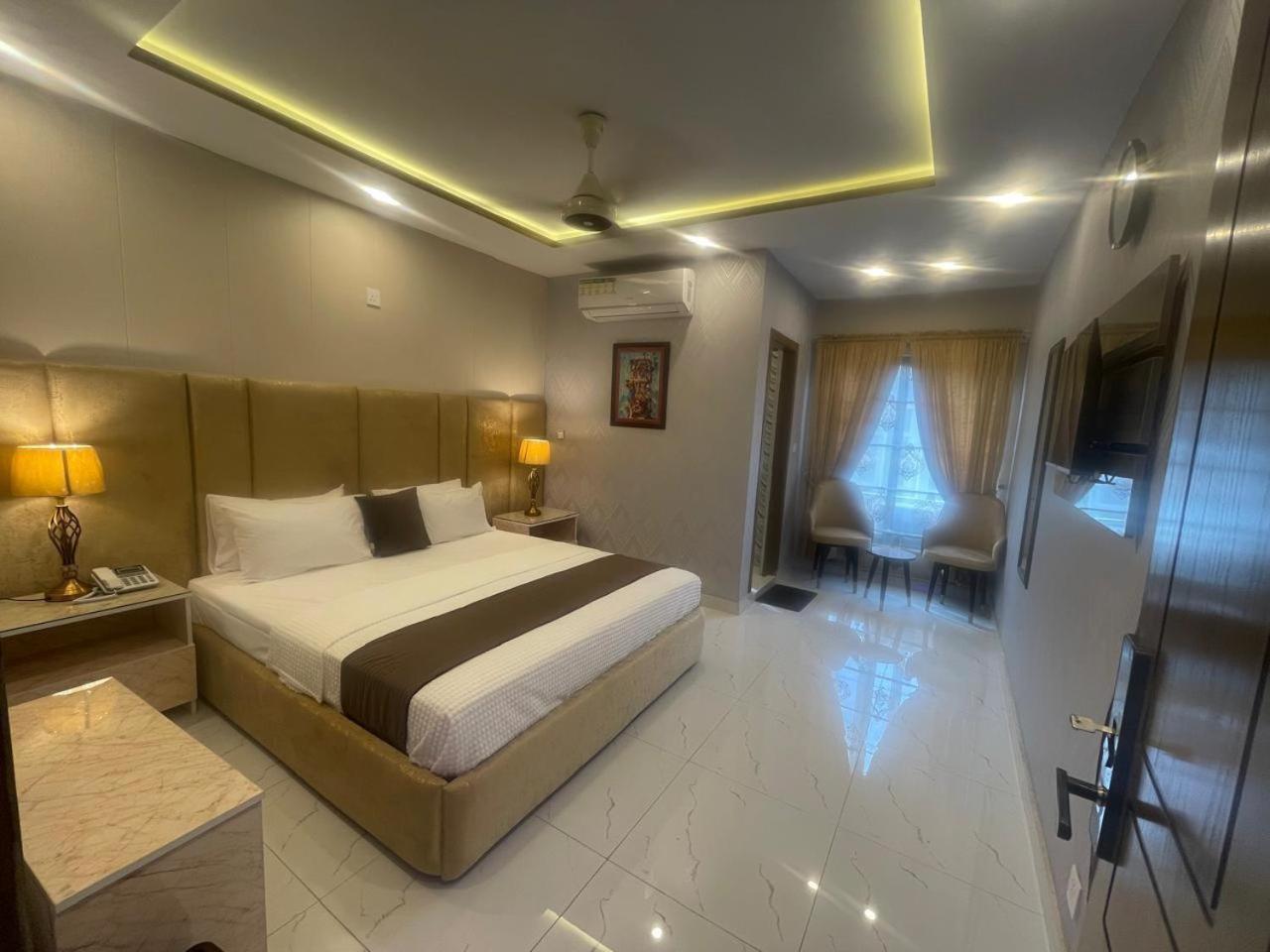 Hotel Croydon International Равалпинди Экстерьер фото