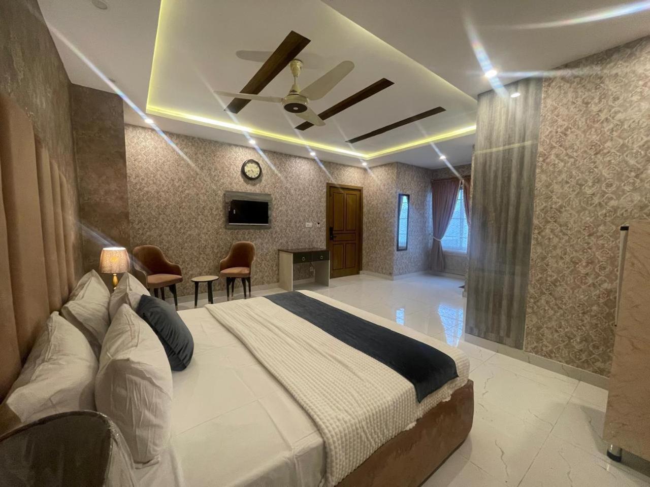 Hotel Croydon International Равалпинди Экстерьер фото
